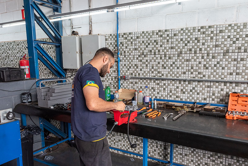 Técnicos e Mão de Obra Especializada